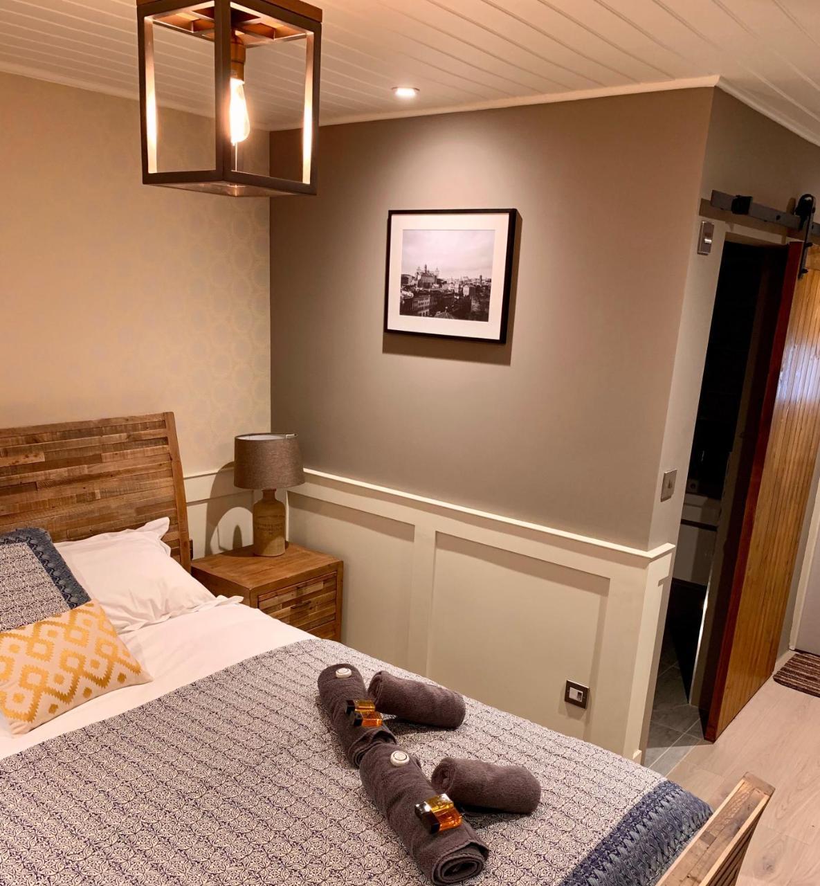 איוור The Tower Arms Hotel מראה חיצוני תמונה